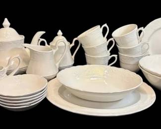 Johnson Brothers Dishware Set
