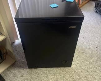 Arctic King Chest Freezer - works