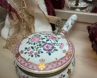Herend Porcelain Trinket Box with Floral Motif