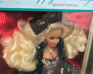 Happy Holidays Barbie Special Edition second image