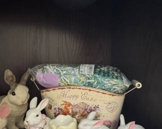 Assorted Easter Decor Collection