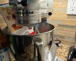 KitchenAid Artisan Series Stand Mixer