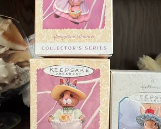 Hallmark Keepsake Ornaments  Beatrix Potter  Collectors Series second image