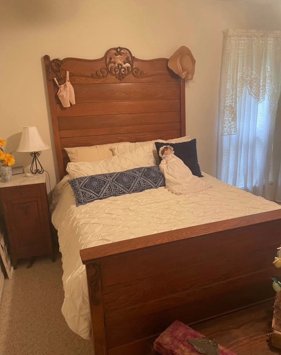 Full size antique bed $500 No mattress 