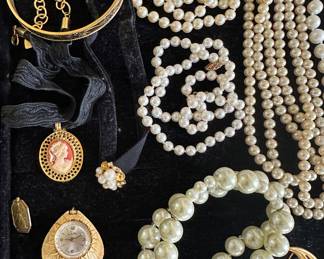 vintage jewelry, cameo, pearls, watch pendant 