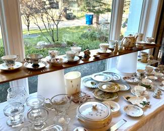 vintage tea cups and saucers, home decor