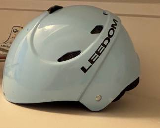 LEEDOM Ski or Snowboard Helmet