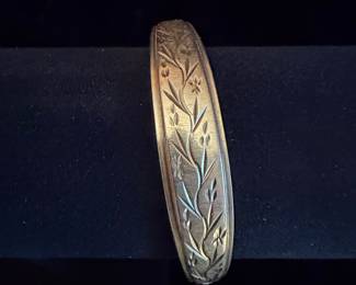 14K Yellow Gold Floral Engraved Bangle Bracelet