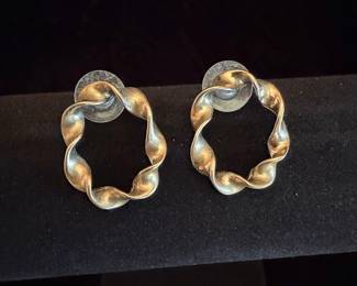 14K Yellow Gold Twisted Hoop Earrings