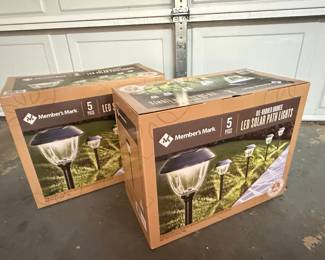 Member's Mark LED Solar Path Lights, Oil-Rubbed Bronze Finish, 5-Piece Set