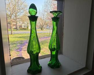 Avon Emerald Green Glass Decanter Set