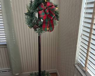 Decorative Christmas Lamp Post with Wreath and Lights