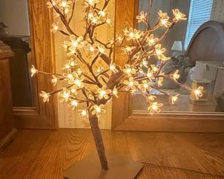 Lightshare 1.5 ft. Crystal Clear Flower Bonsai Tree Light