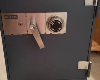 Melink Safe - Comes with key and code