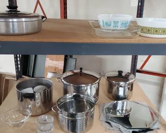 PYREX & OTHER QUALITY COOKWARE