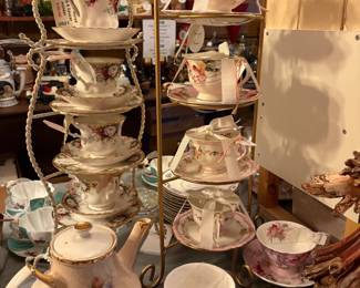 Teacups, Teapots 