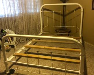 Full Size Antique Iron Bed 