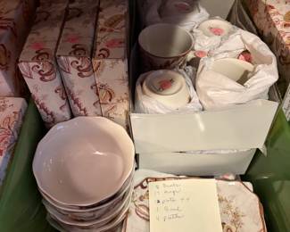 Pattern - Taylor -- Salad / Salad / Dessert Plates, Bowls, Mugs and Platters 