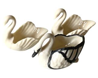 471 - 3 Vintage Lenox Swans - 2 x 2 x 2