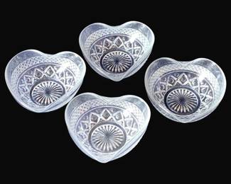 405 - 4 Imperial Cape Cod Heart Bowls (Description): 5 x 5