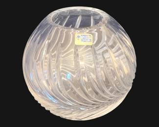 674 - Lead Crystal Cut Vase - 6" Tall