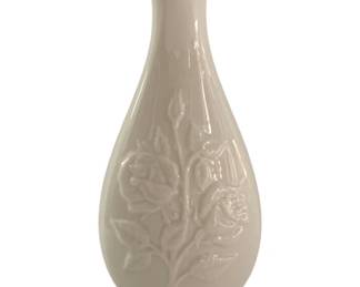 622 - Lenox Vase - 7" Tall