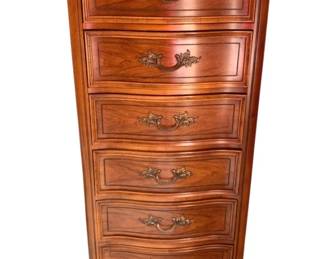 67 - 6 Drawer Dixie French Lingerie Chest (Description): 26 x 19 x 56