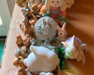 3088 - Lot of Assorted Easter Decorations