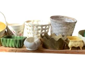 972 - Shelf Lot of Assorted Decor Dishes & More