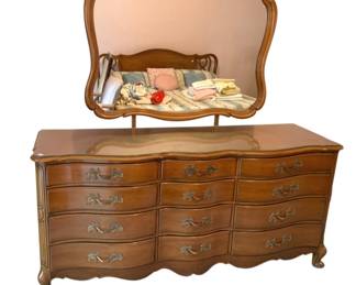 68 - National Furniture Co French Dresser w/ Mirror (Description): 73 x 73 x 23   12 Drawer