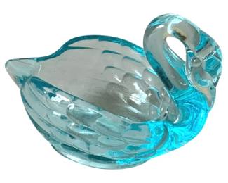 457 - Vintage Blown Blue Glass Swan - 6 x 6 x 4