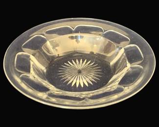 819 - Heisey Colonial Glass Bowl - 8 1/4" Round