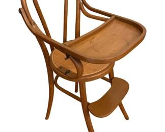 791 - Child's Bentwood High Chair w/ Tray (Description): 15 x 22 x 38