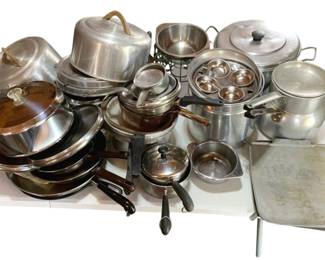 893 - Lot of Assorted Pots & Pans