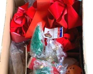3048 - Box of Assorted Christmas Decor & More
