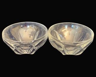 711 - 2 Heisey Glass Bowls - 4.5" Round