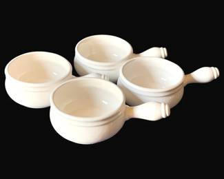 429 - 4 Pfaltzgraff Dishes - 4.5" Round