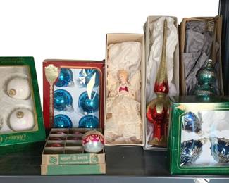 3021 - Lot of Assorted Christmas Ornaments