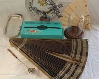 569 - Lot of Assorted Items