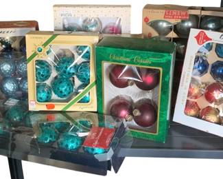 3022 - Lot of Assorted Christmas Ornaments
