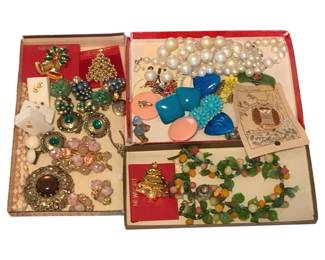 13 - Lot of Assorted Costume Jewelry