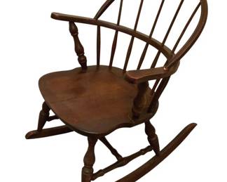 134 - Windsor Wooden Rocker - 31 x 28 x 25