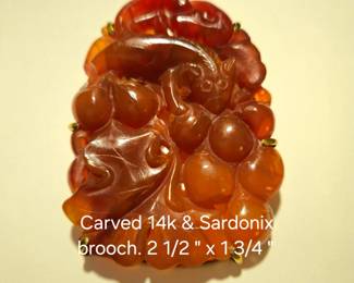 Carved 14k & Sardonix brooch