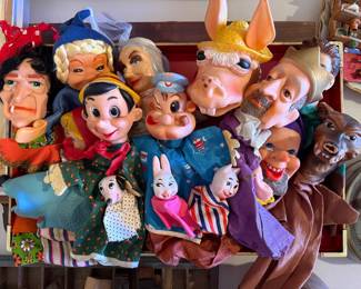 Vintage hand and finger puppets