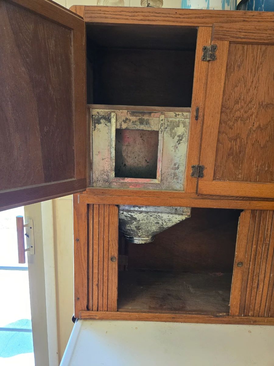 Sifter in Hoosier cabinet 