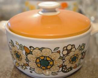 Doulton "Forest Flowers" casserole 