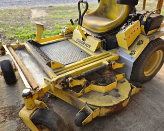 Great Dane Chariot zero turn mower 