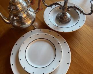 Sasaki Metropolis Black service for 12