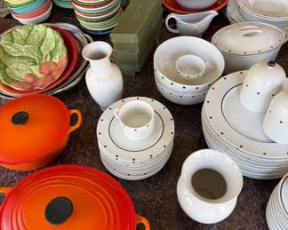 Yes that is Le creuset and it's in perfect condition