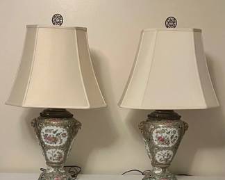 Pair of  18th Century Qing Dynasty Rose Medallion Lamps 